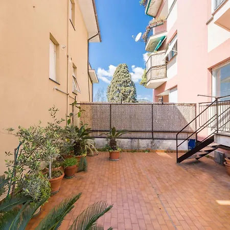 Joivy Pesto Apartament *